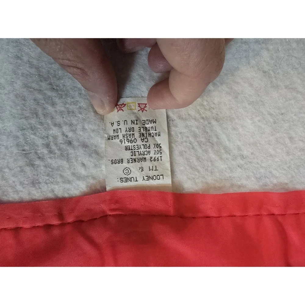 Vintage Looney Tunes 1992‎ Toddler Blanket Bedspread